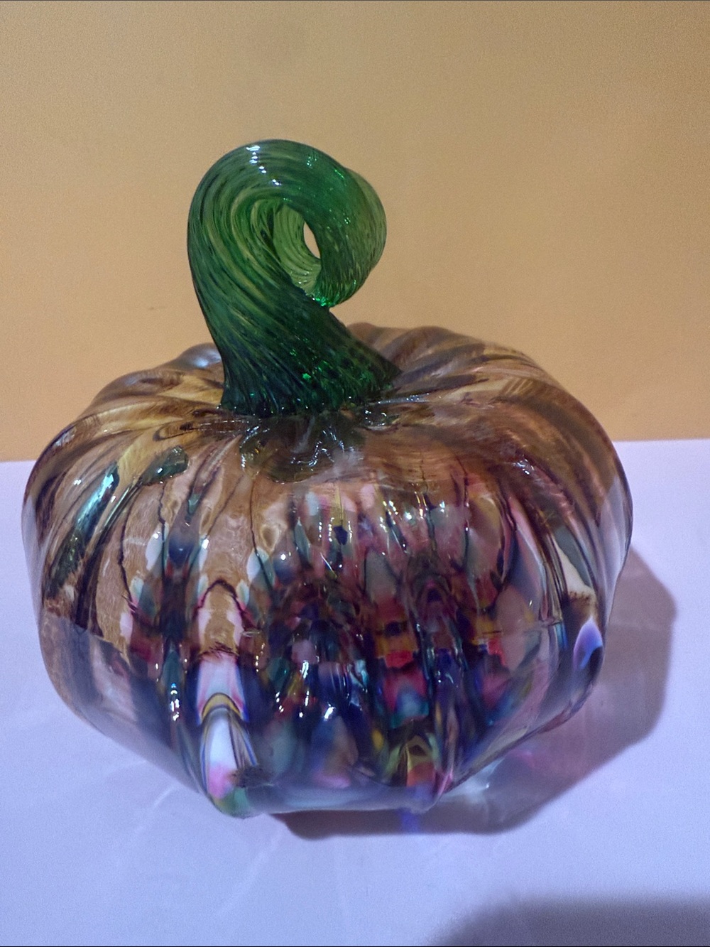 Pfaltzgraff Multicolored Glass Pumpkin with Green Stem -4”